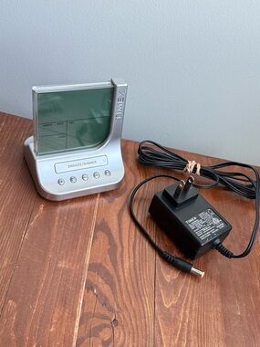 Vintage TIMEX T125 Colour Changing Alarm Clock Plug In AAA Battery Operated